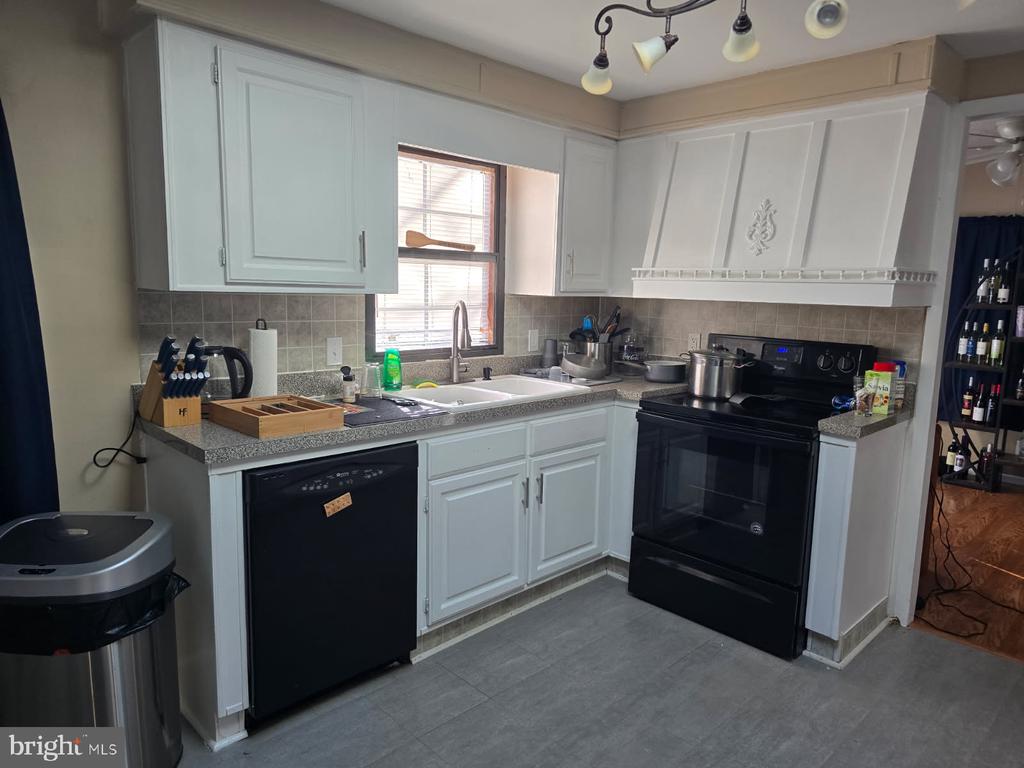 22518 ARMSWORTHY COURT