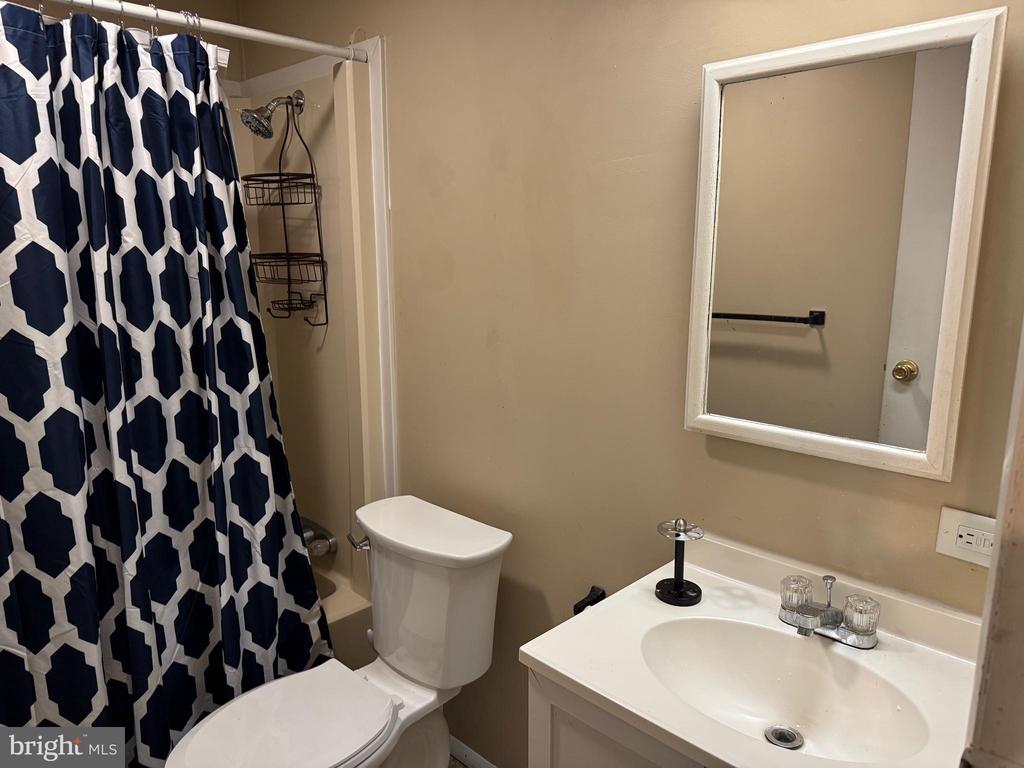22518 ARMSWORTHY COURT