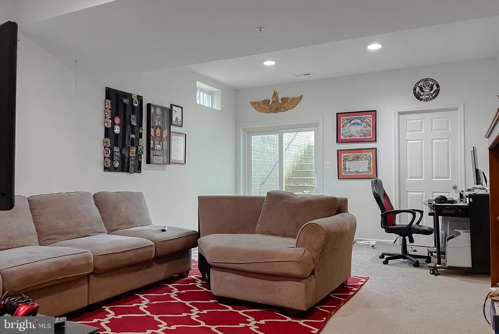22288 SCOTT CIRCLE