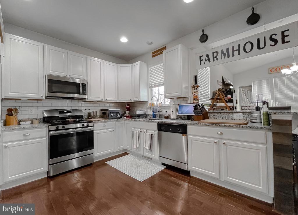 22288 SCOTT CIRCLE