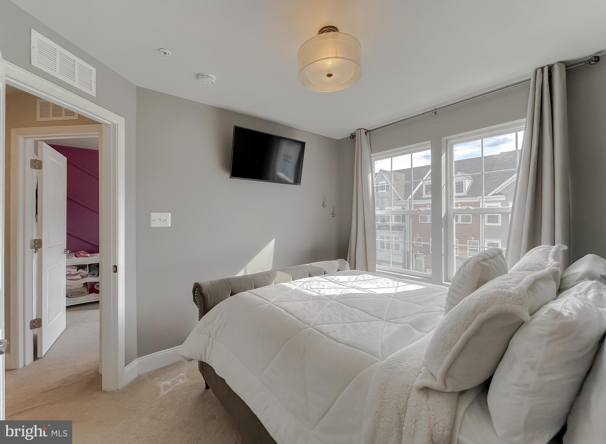 23771 MYRTLE GLEN WAY