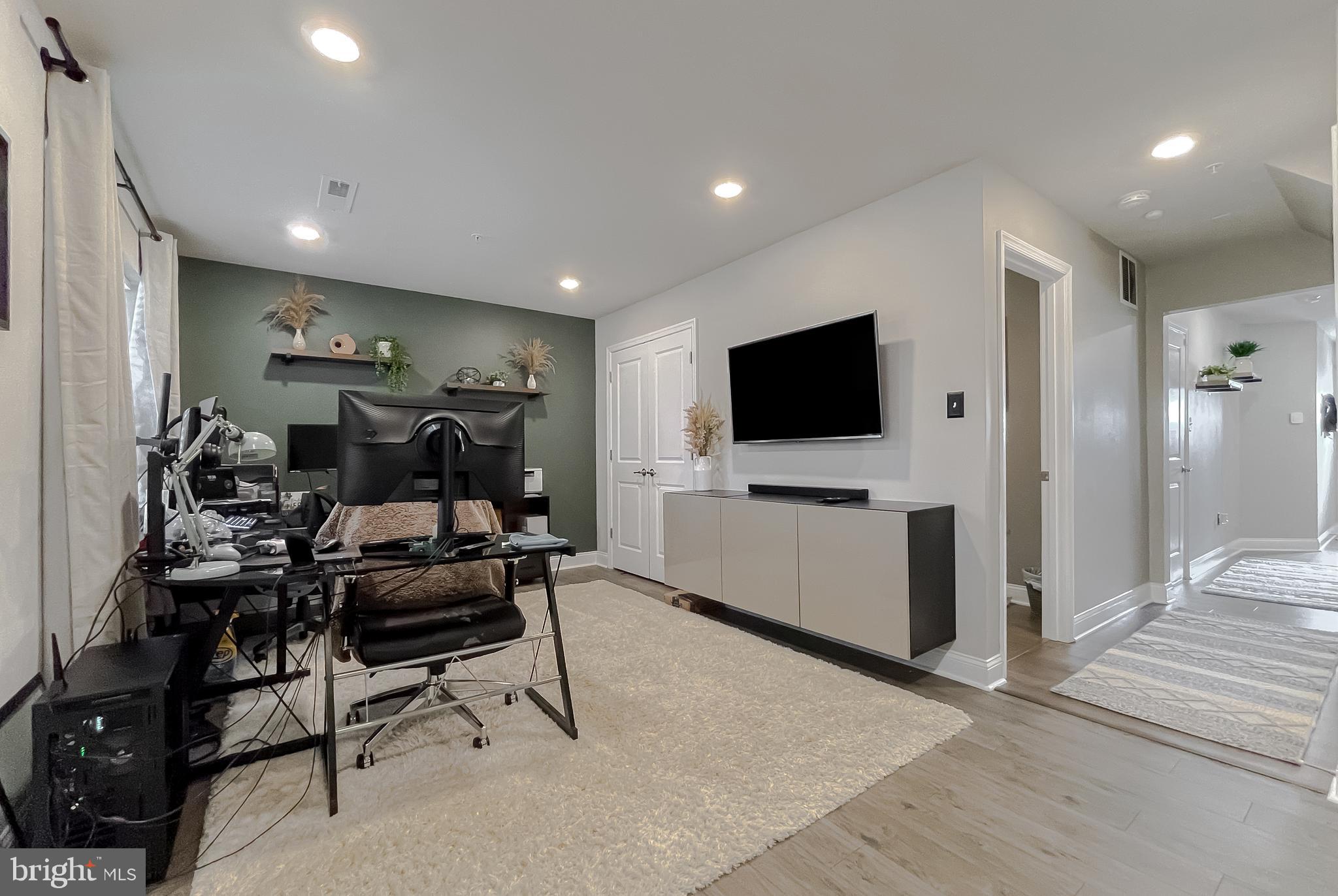 23771 MYRTLE GLEN WAY