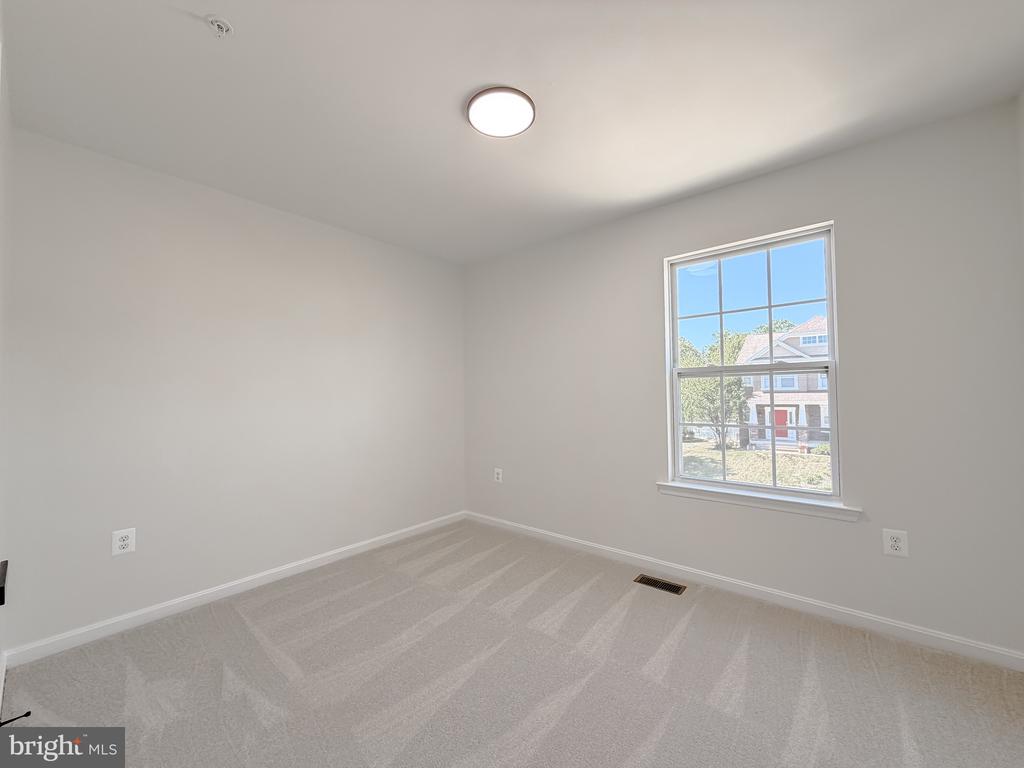 21096 LIZSON COURT