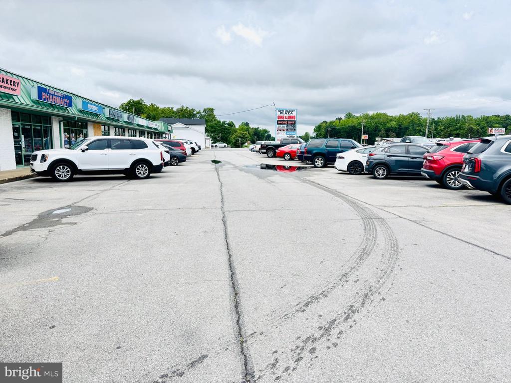 29015 THREE NOTCH ROAD Unit: 8