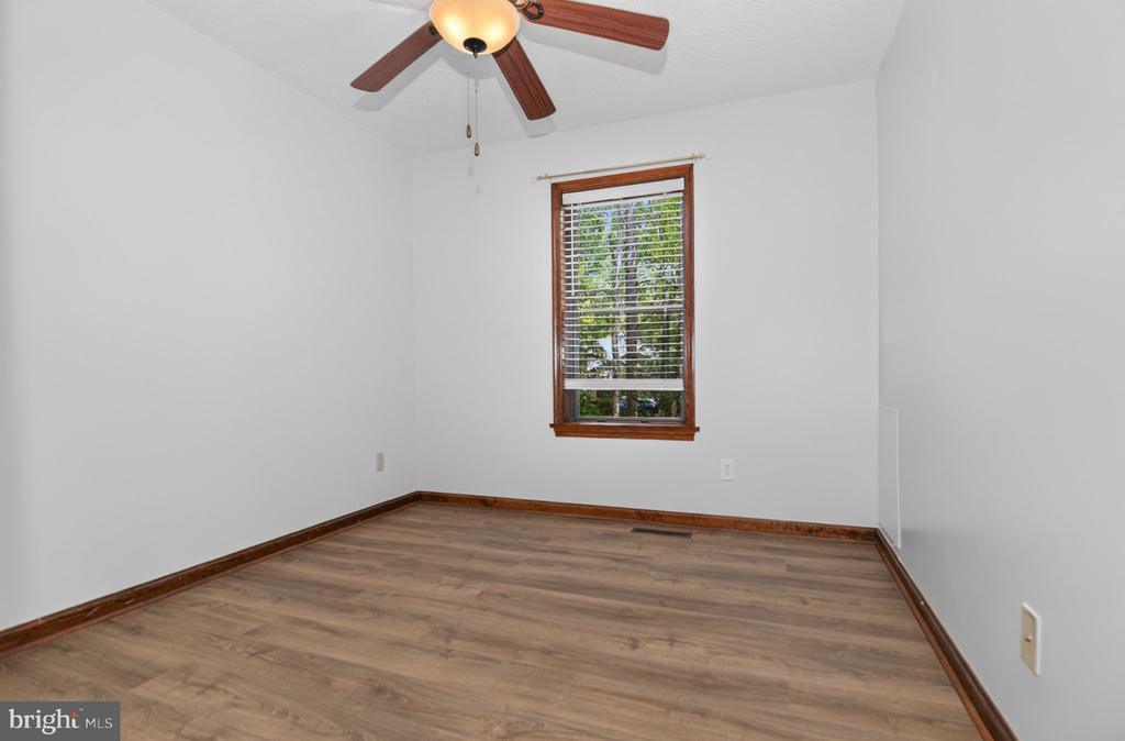 44550 WHITE PINE COURT