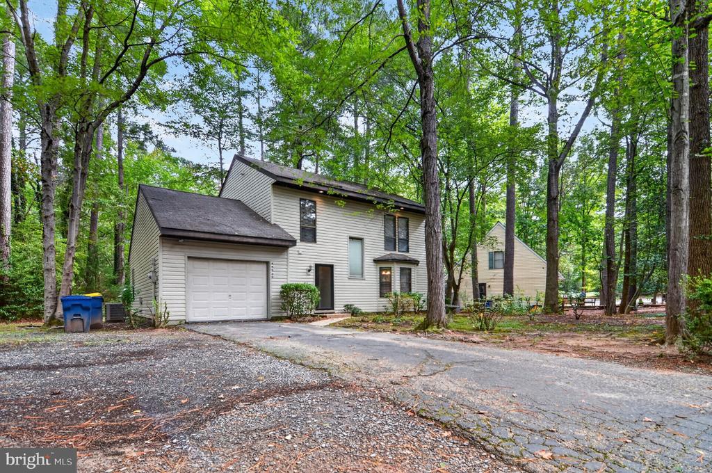 44550 WHITE PINE COURT