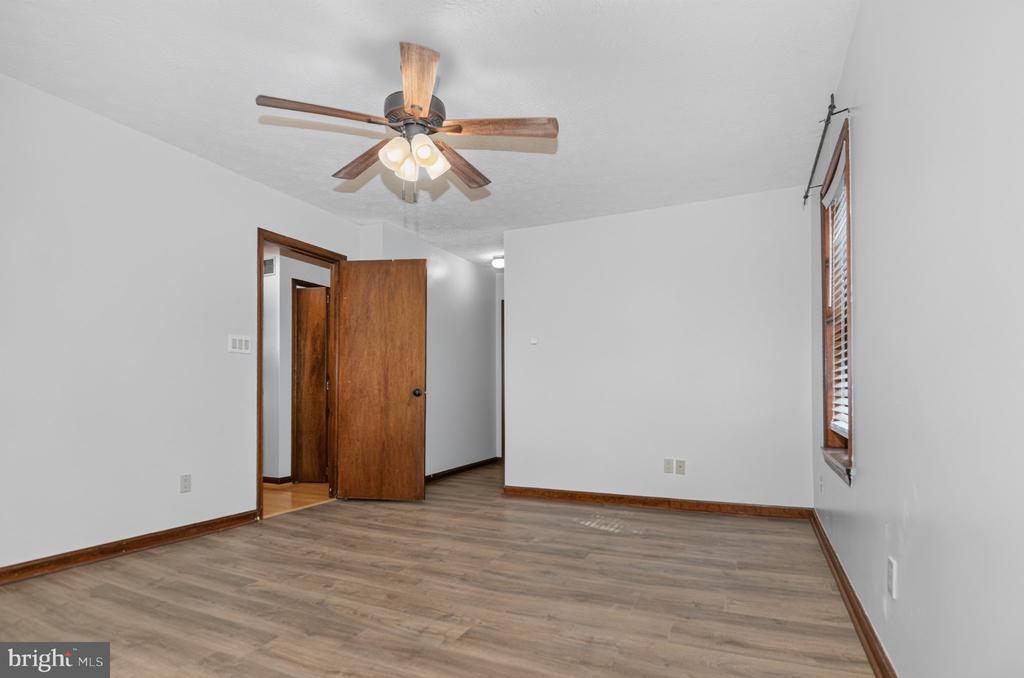 44550 WHITE PINE COURT