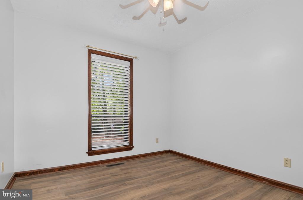 44550 WHITE PINE COURT