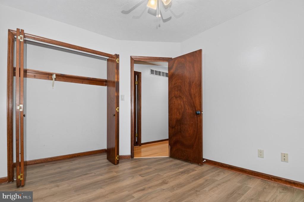 44550 WHITE PINE COURT