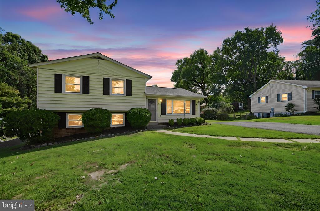 5607 Hilldale Drive Alexandria VA