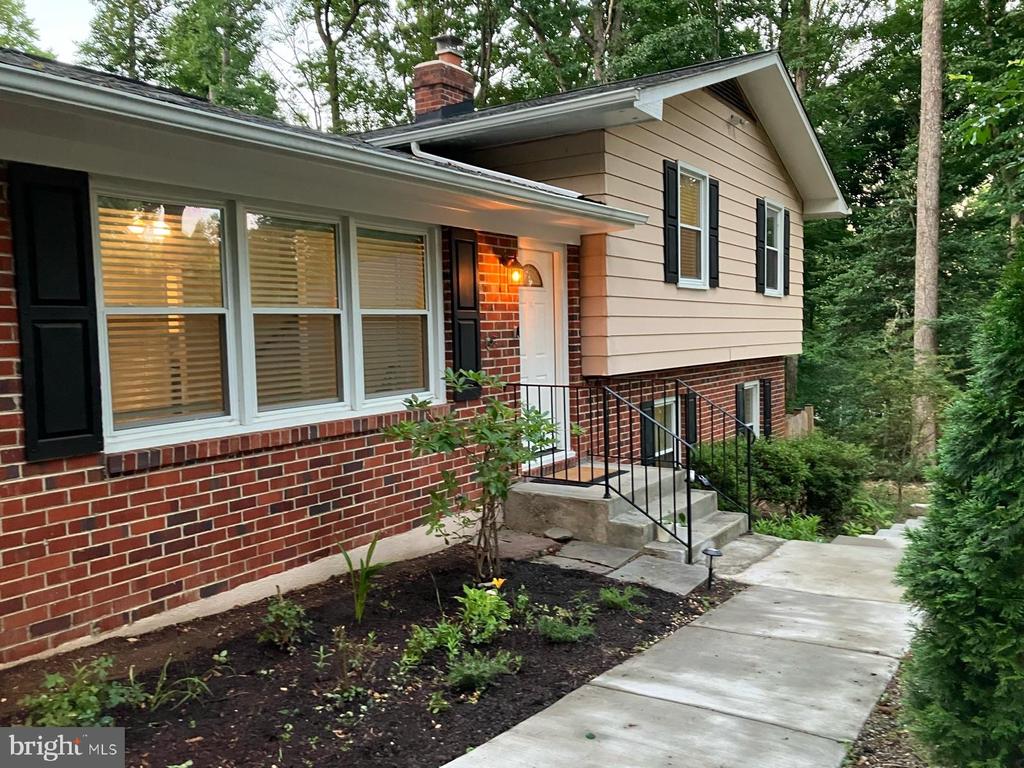 1308 WASHINGTON DRIVE