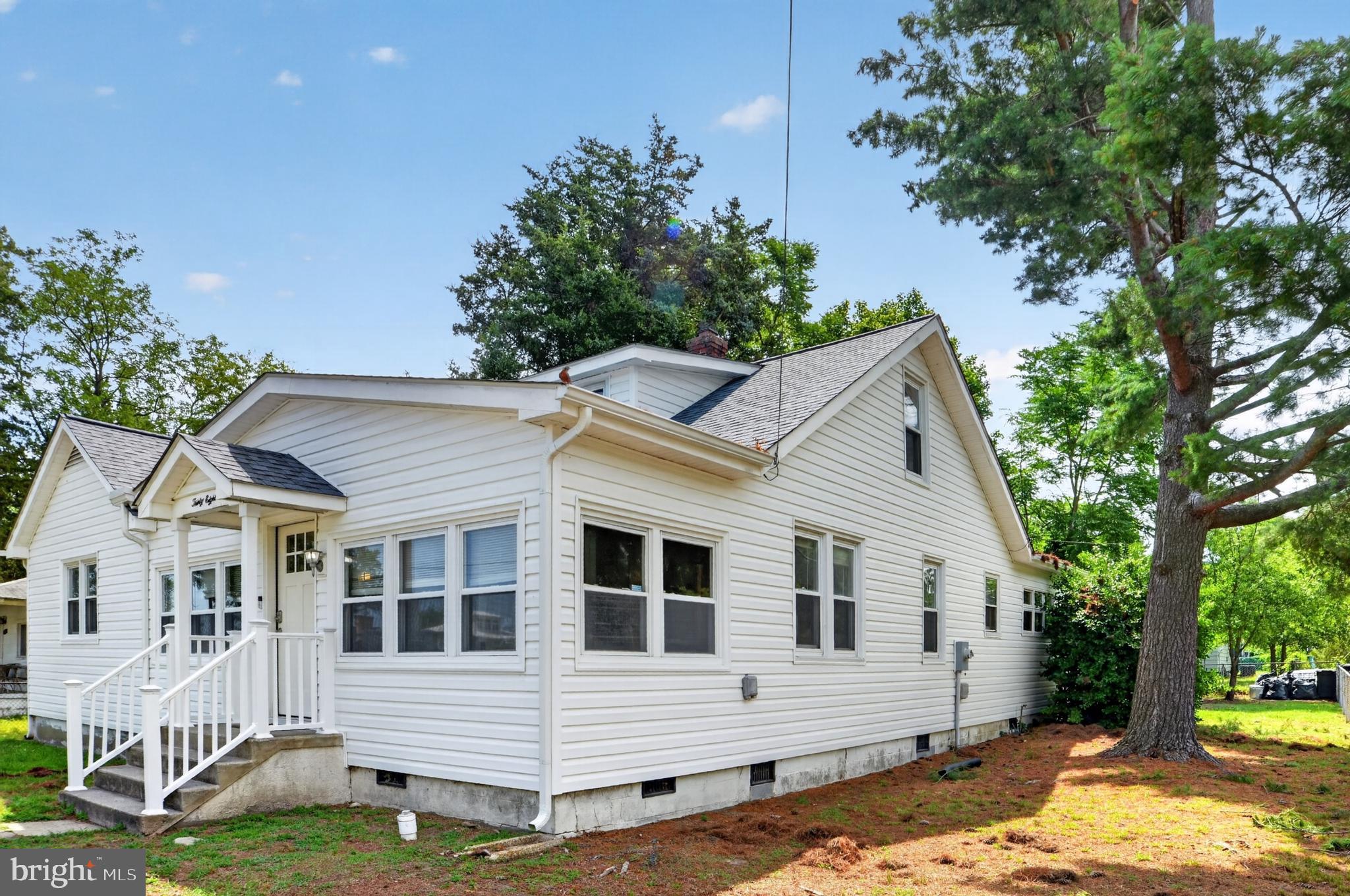38 4TH STREET