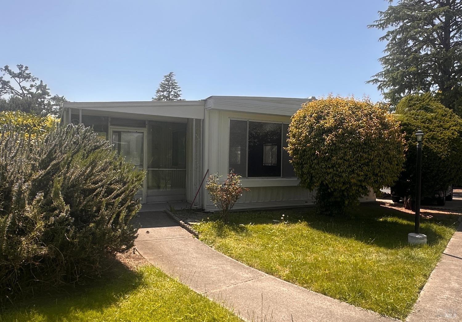 298 La Serena Dr