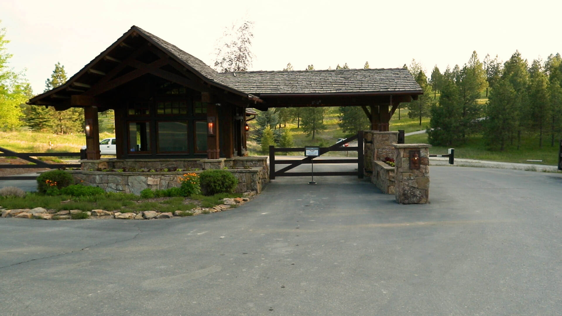 242 Glacier Peaks Road