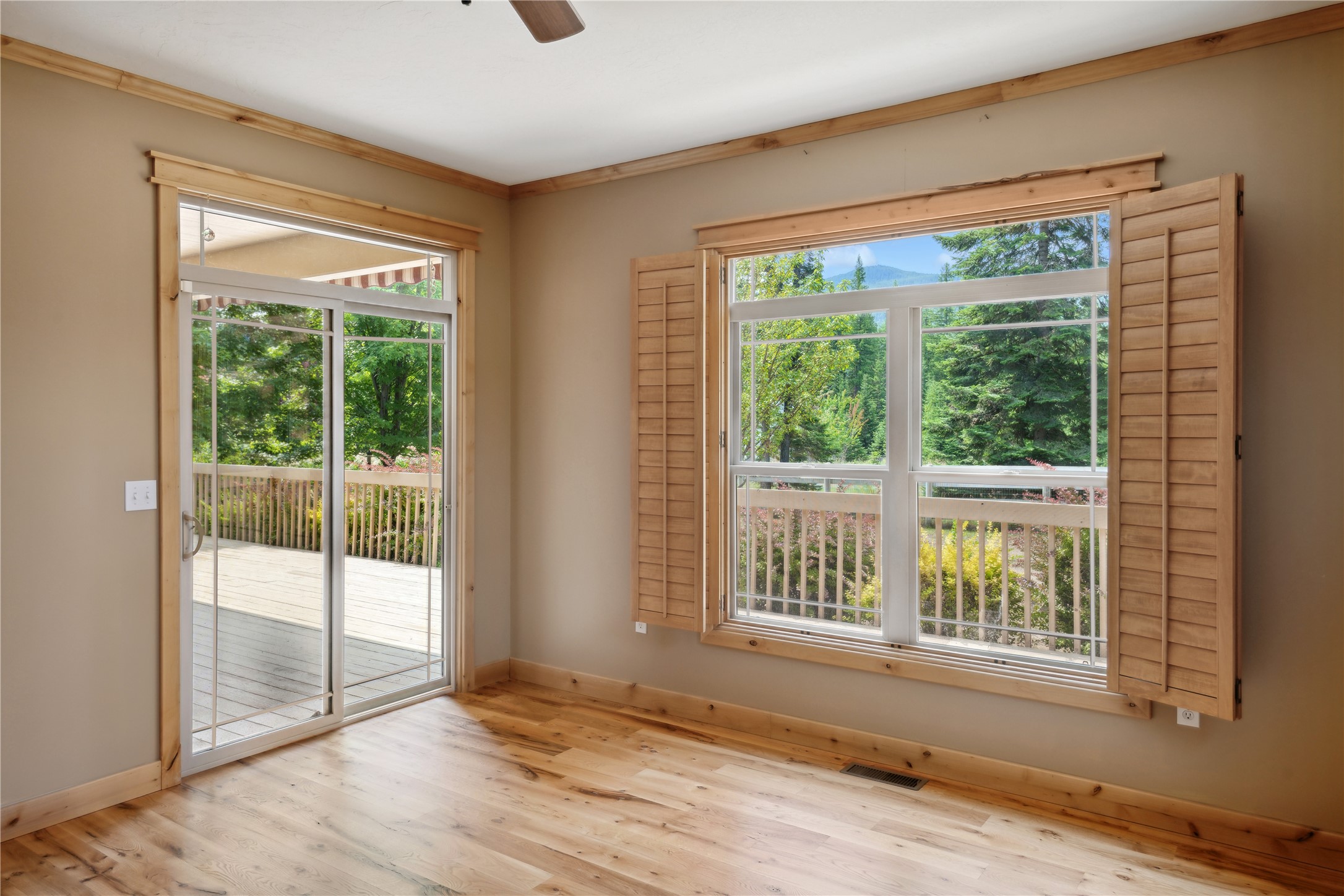 13559 Crescent Moon Drive