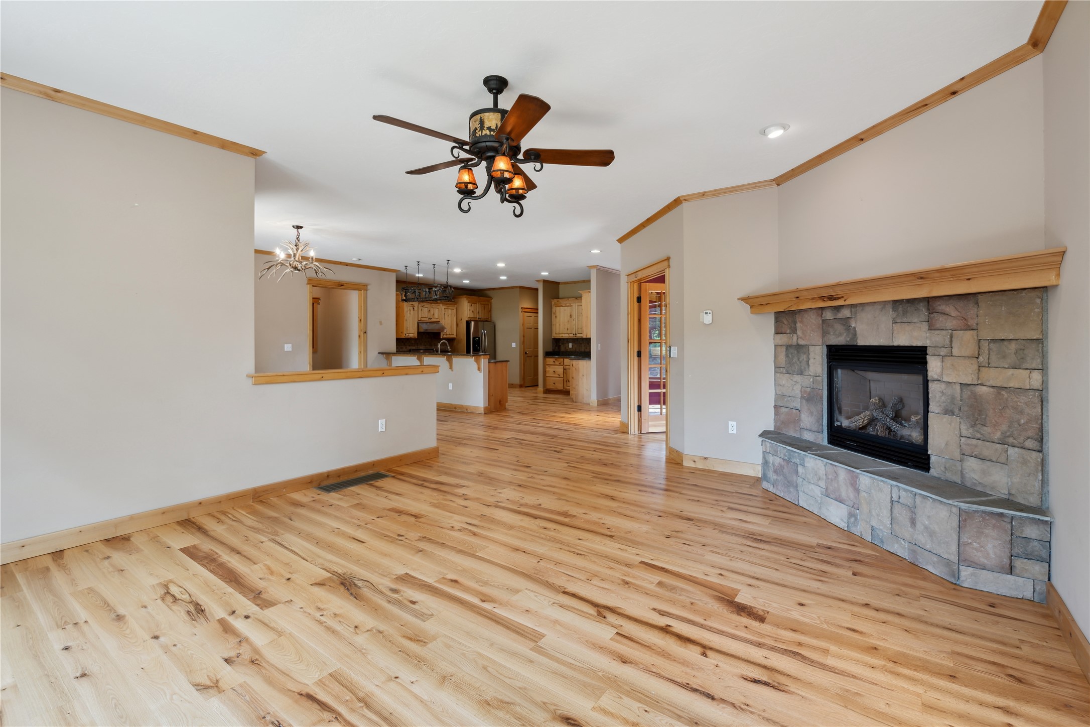 13559 Crescent Moon Drive