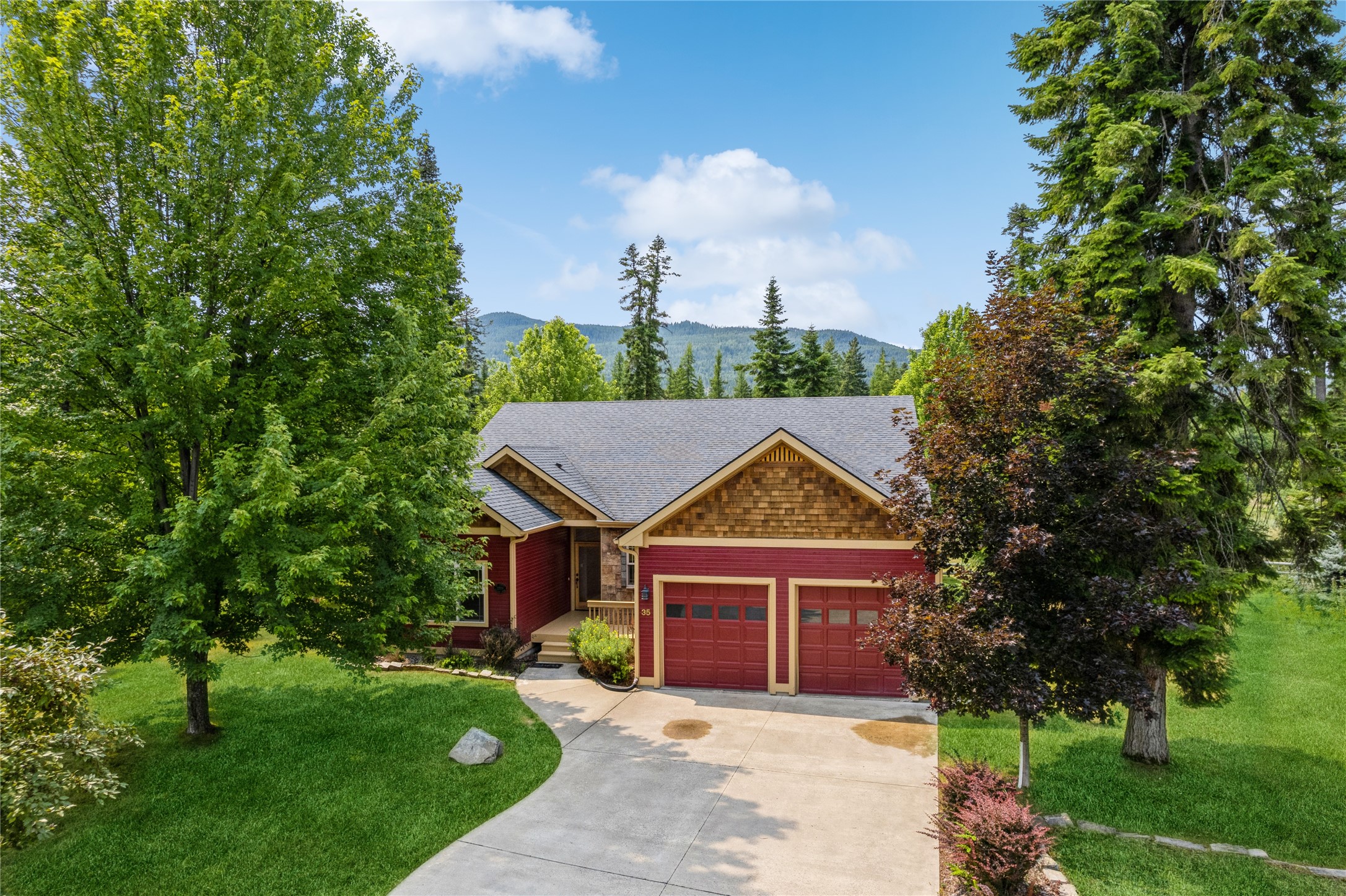 13559 Crescent Moon Drive