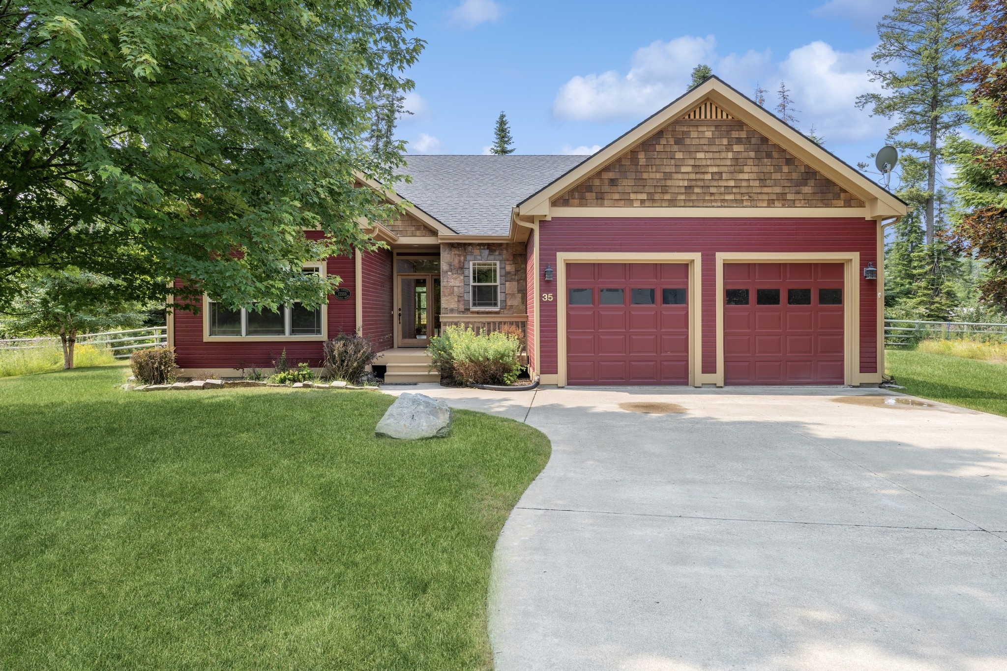 13559 Crescent Moon Drive