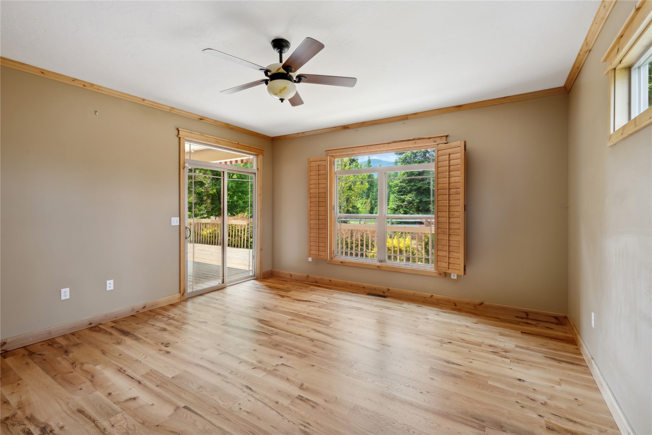 13559 Crescent Moon Drive