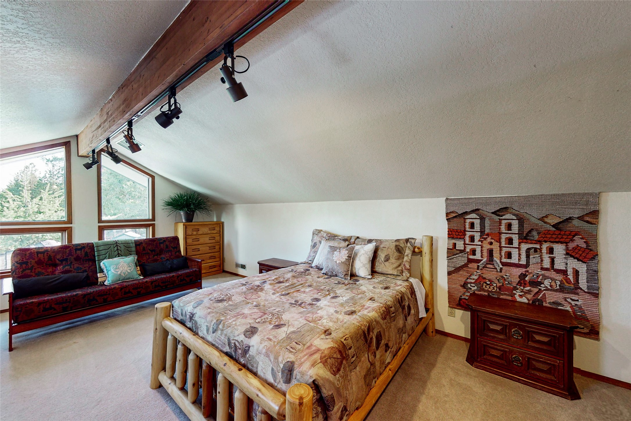 461 S Many Lakes Drive