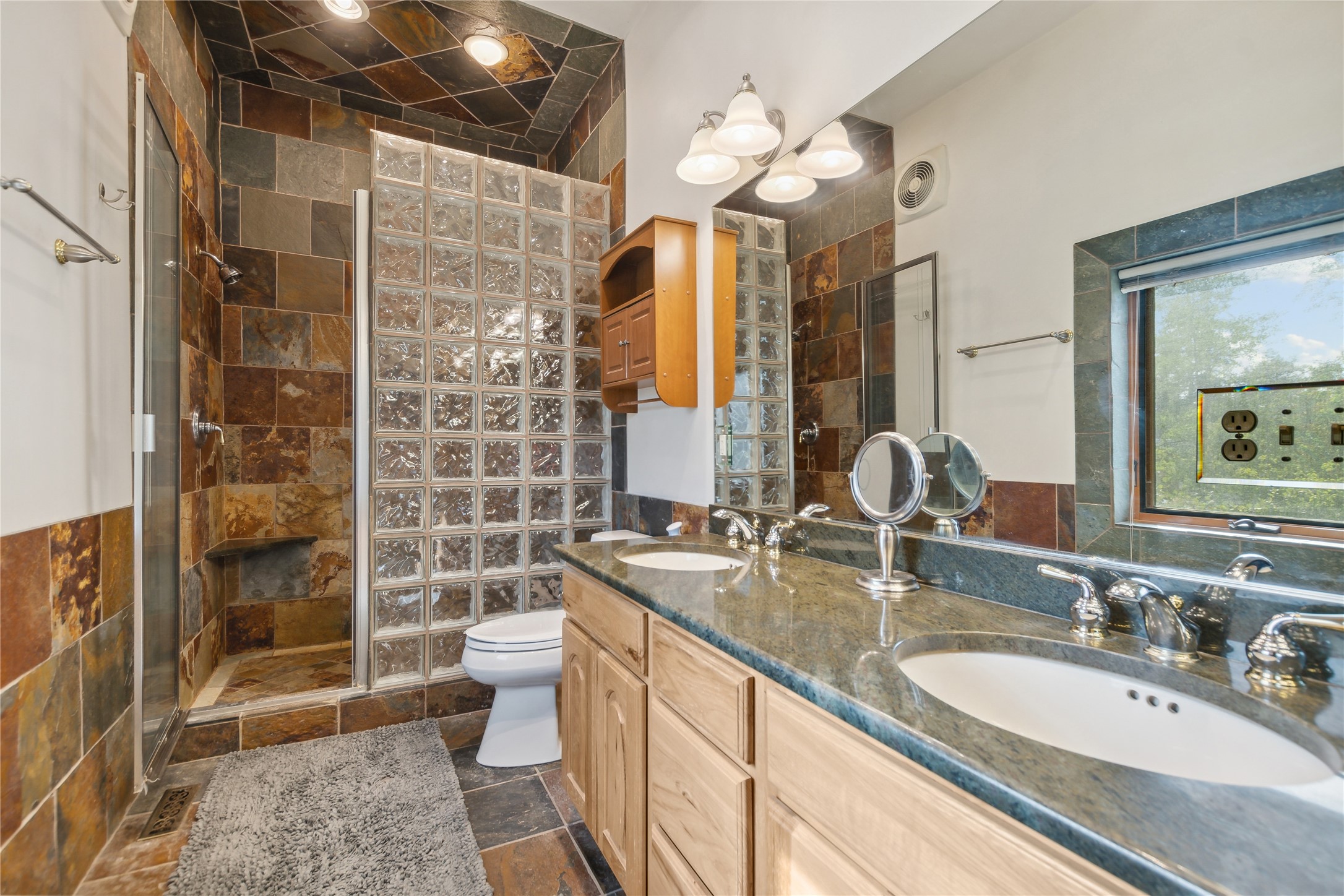 2033 Lion Mountain Road