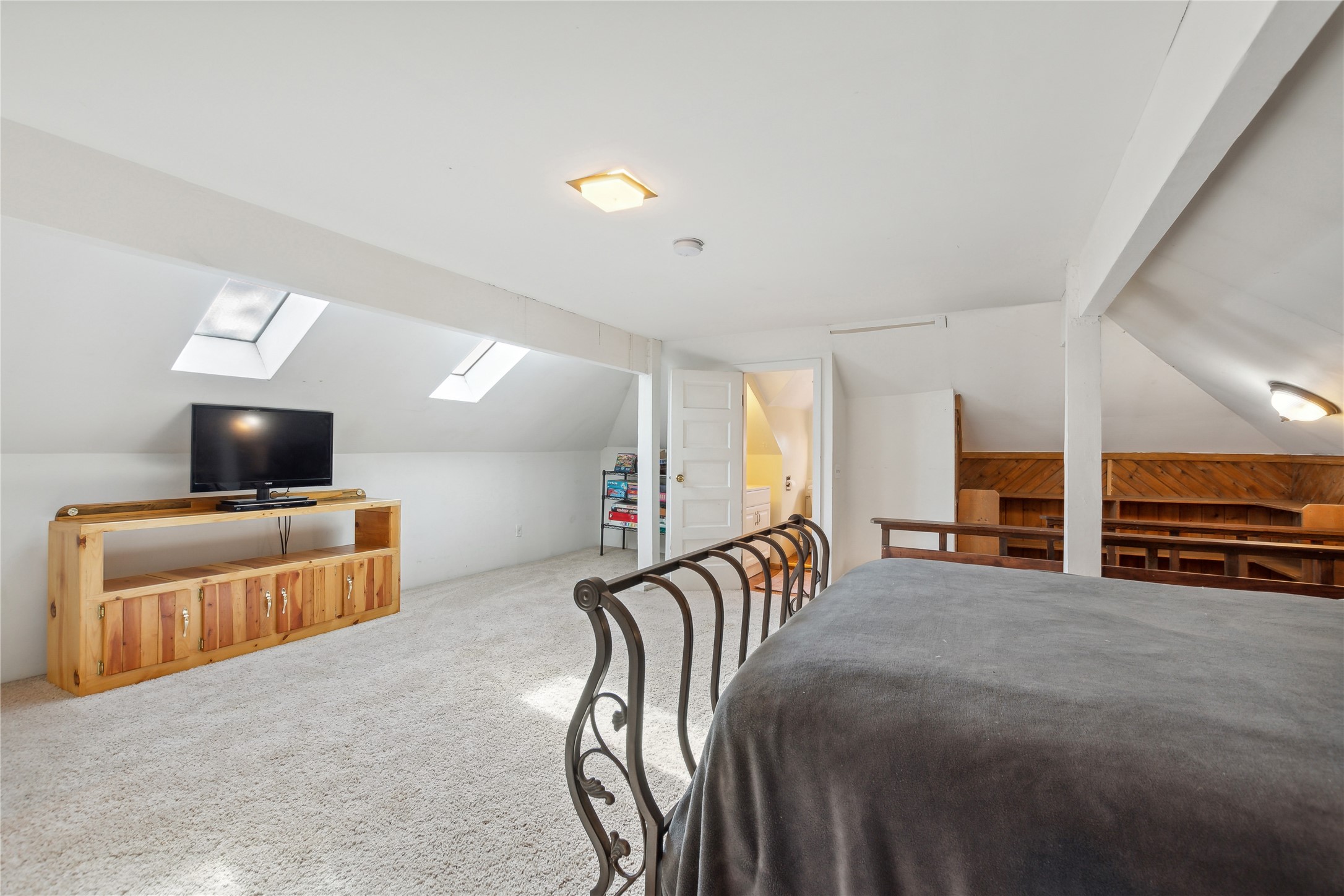 2033 Lion Mountain Road