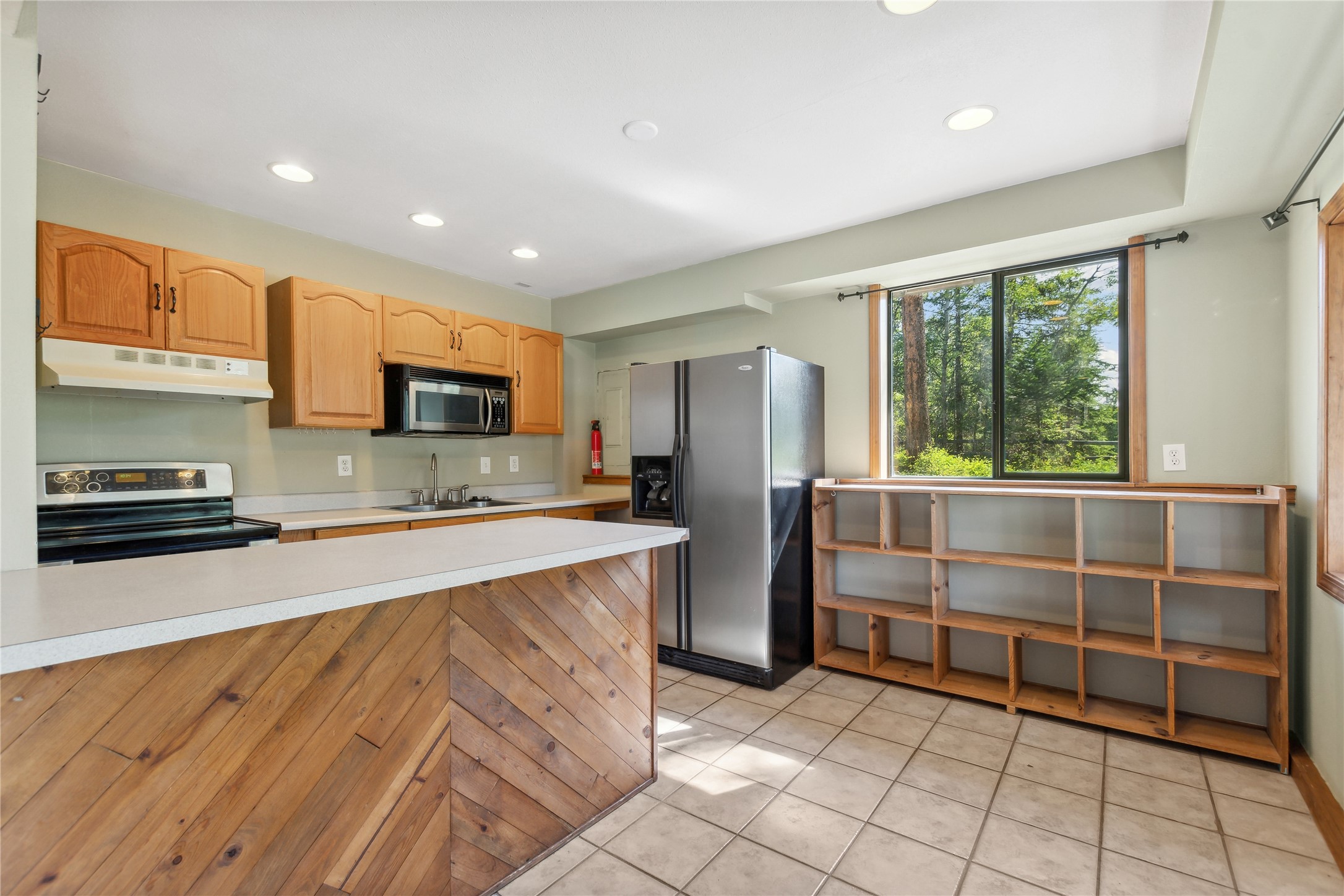 2033 Lion Mountain Road