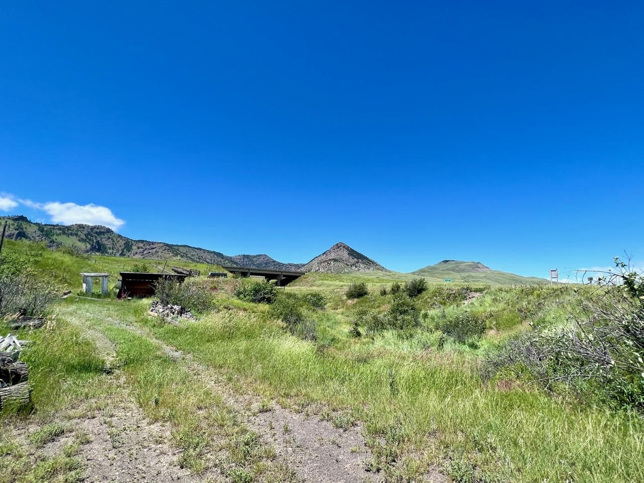 2152 & 2126 Old Us Highway 91