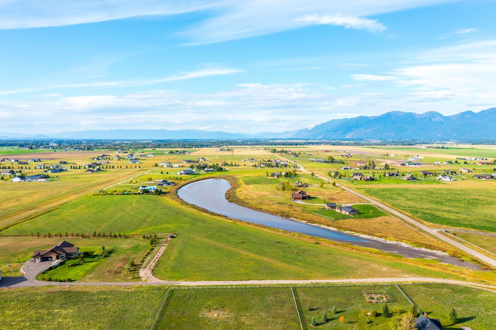 163 Flight Line Lane
