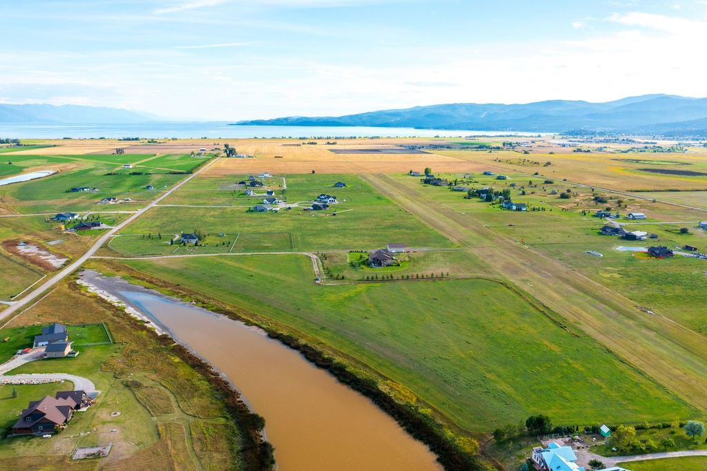163 Flight Line Lane