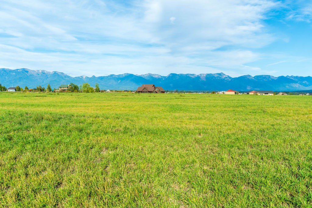 163 Flight Line Lane