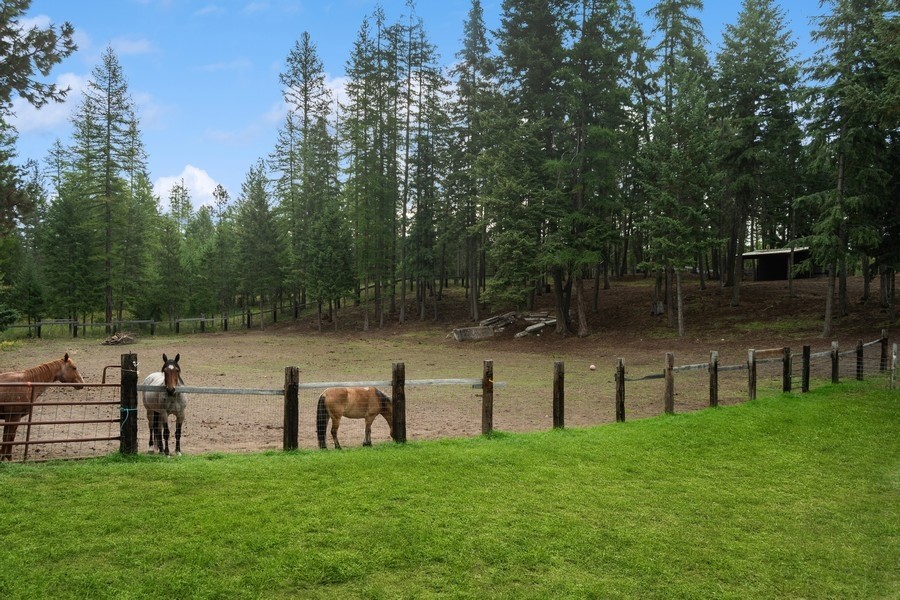 3857 MT Highway 40 W