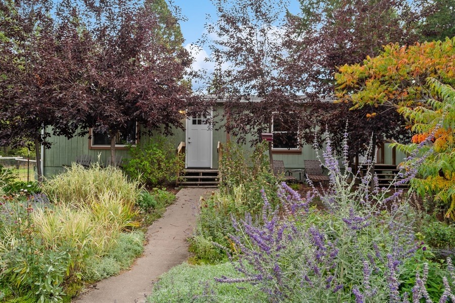 3857 MT Highway 40 W