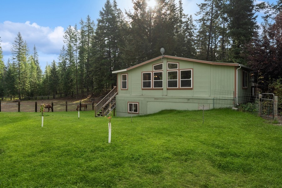 3857 MT Highway 40 W