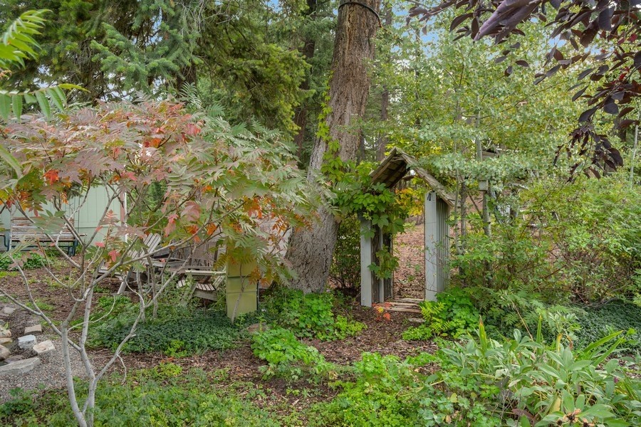 3857 MT Highway 40 W