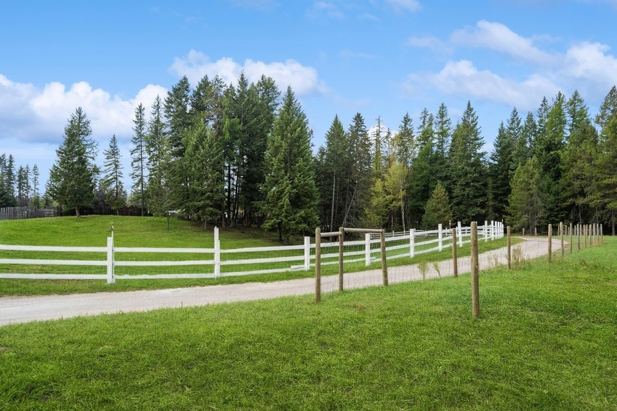 3857 MT Highway 40 W