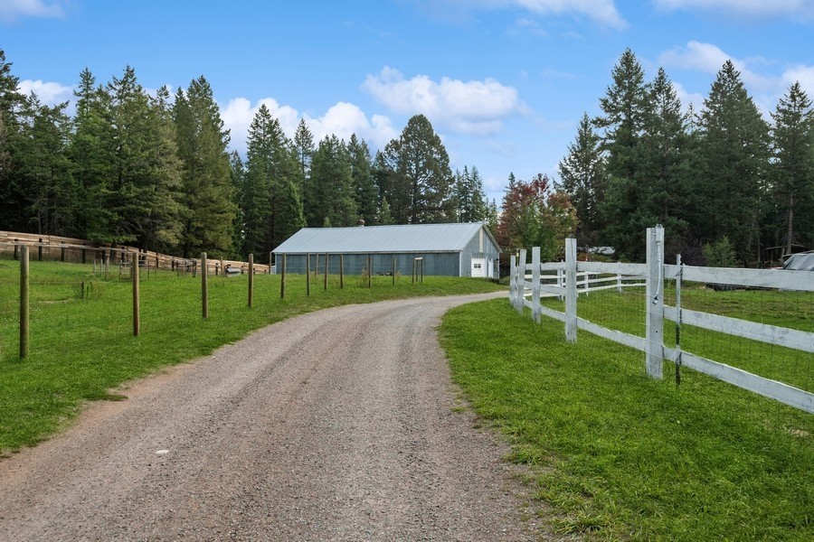 3857 MT Highway 40 W