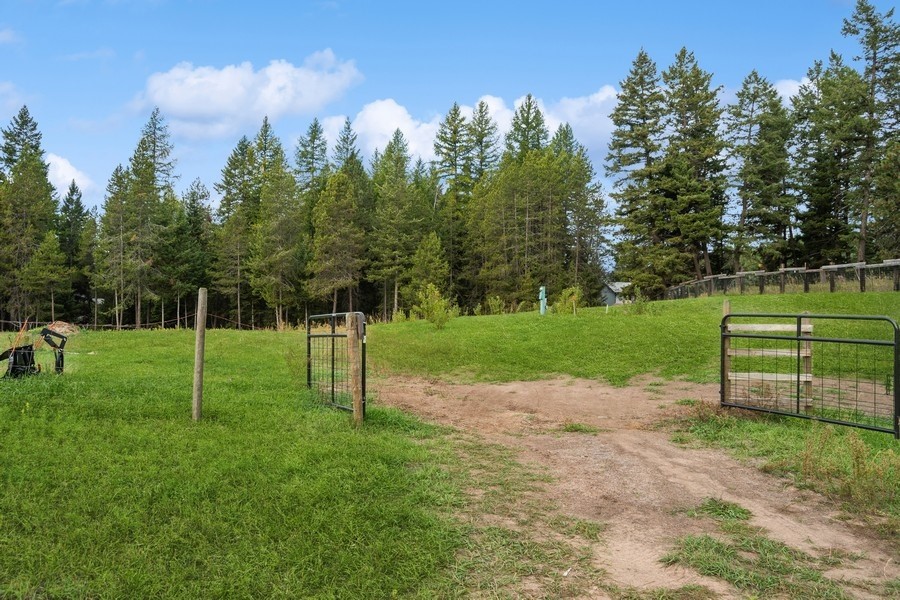 3857 MT Highway 40 W