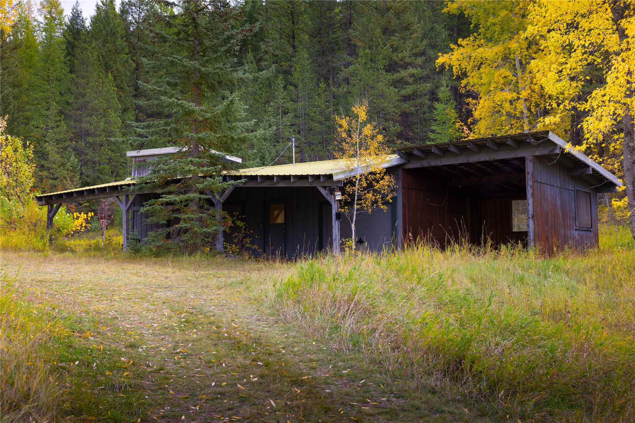 2400 Therriault Pass Road Unit: 230.179 Acres