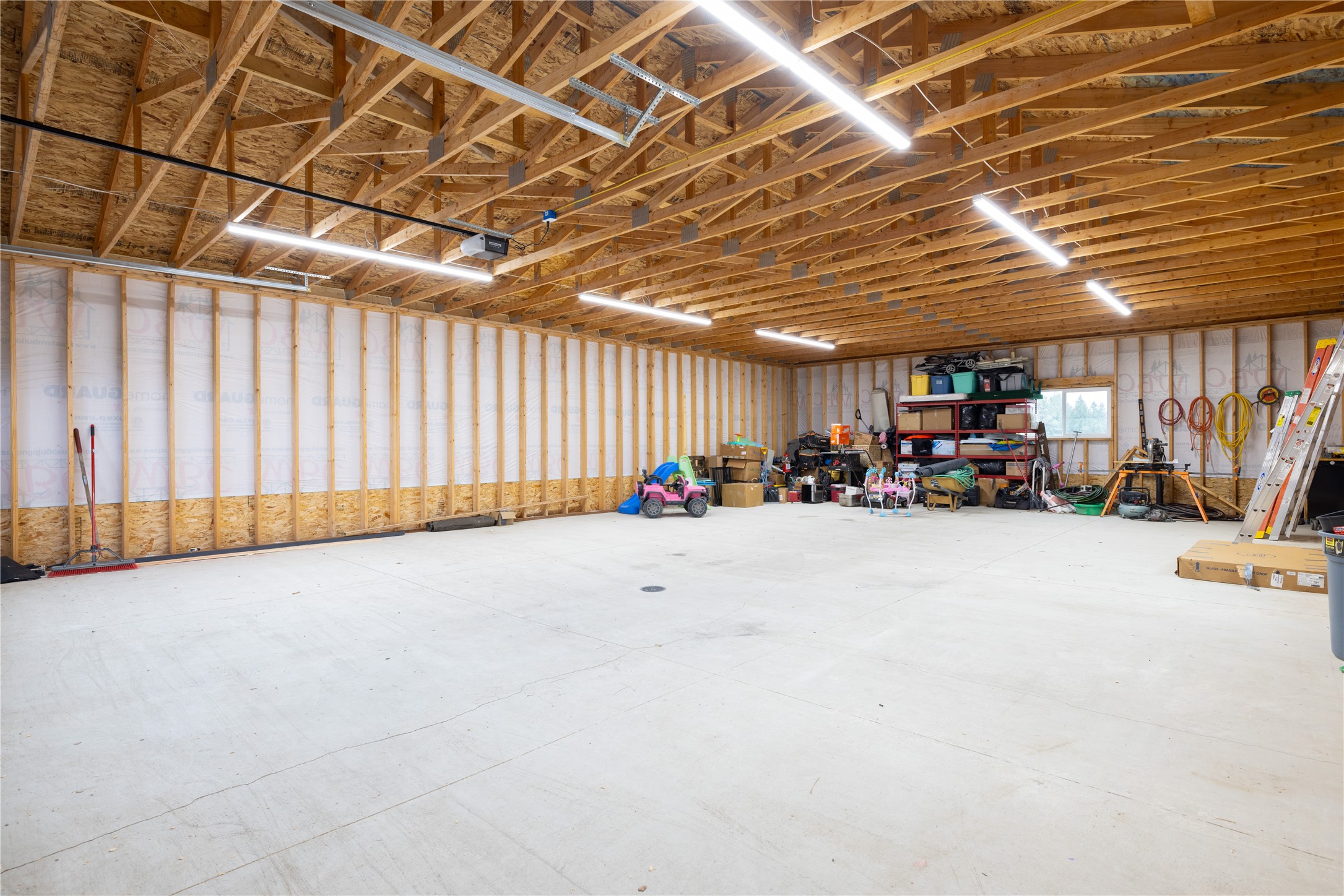 223/233 Happy Hollow