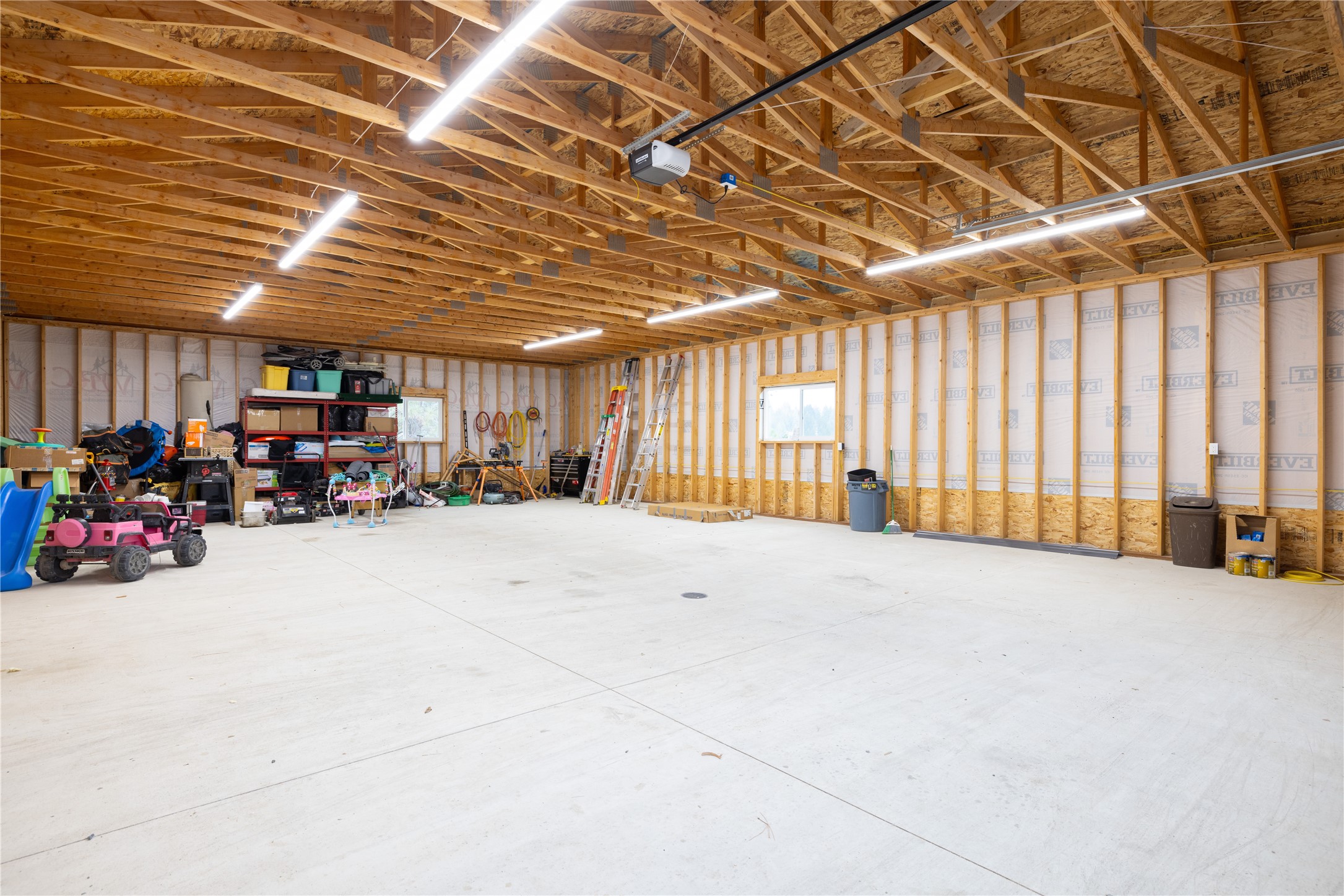 223/233 Happy Hollow