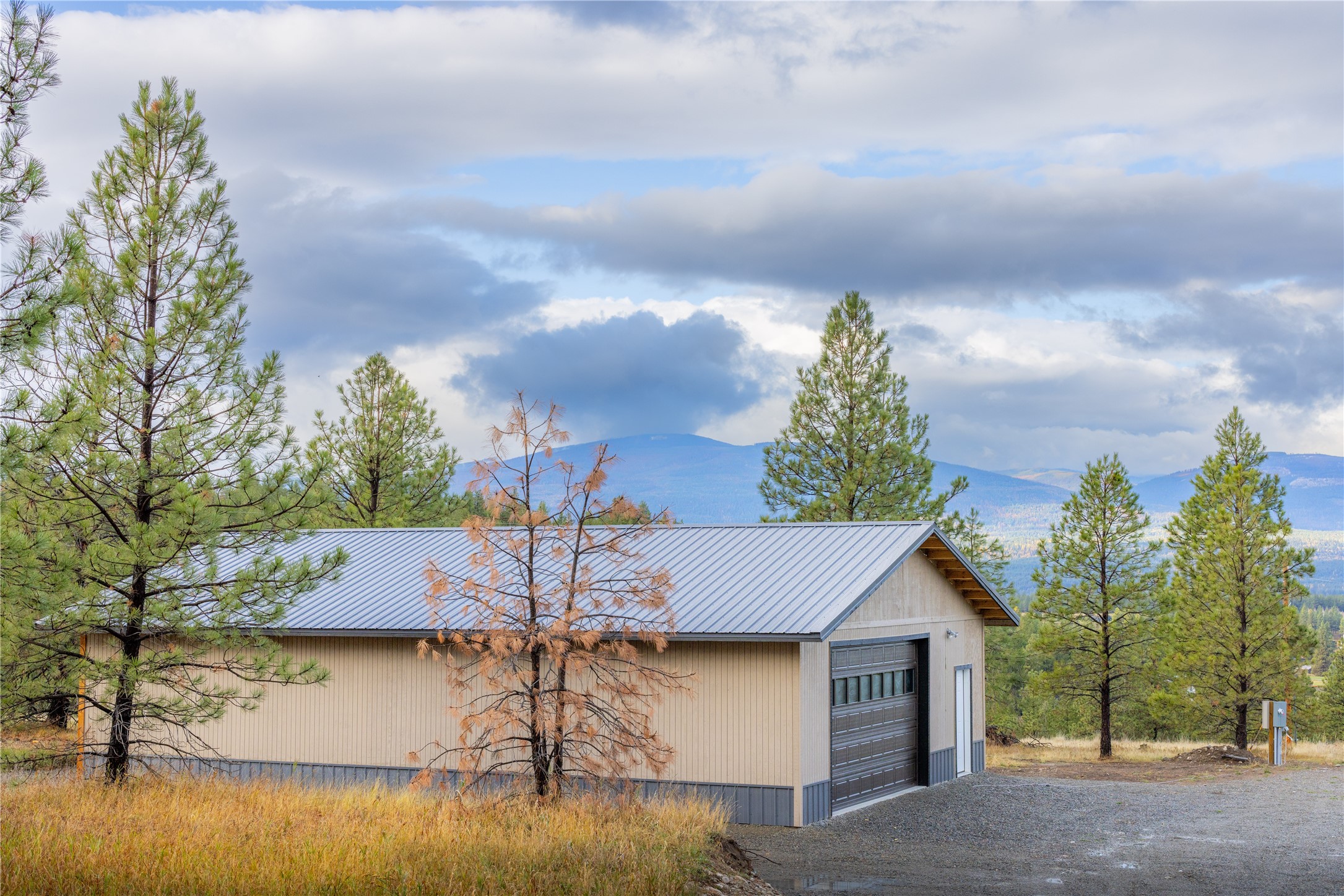 223/233 Happy Hollow