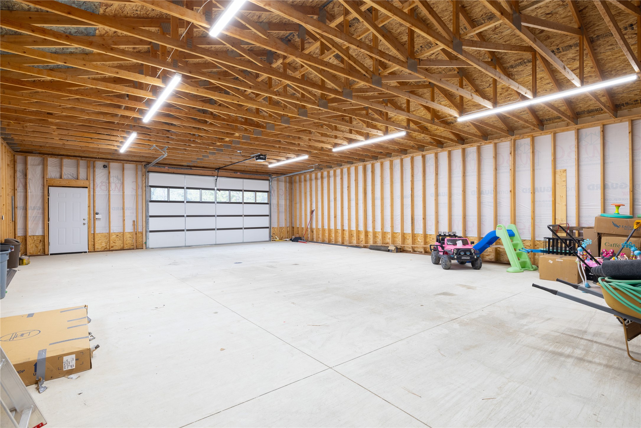 223/233 Happy Hollow