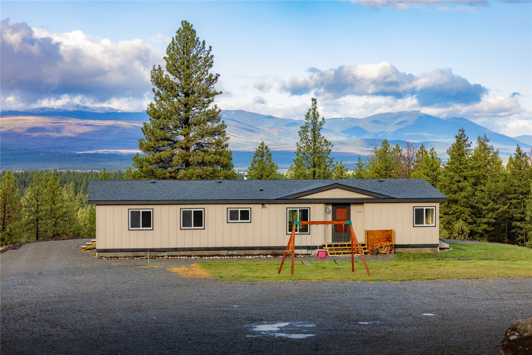 223/233 Happy Hollow