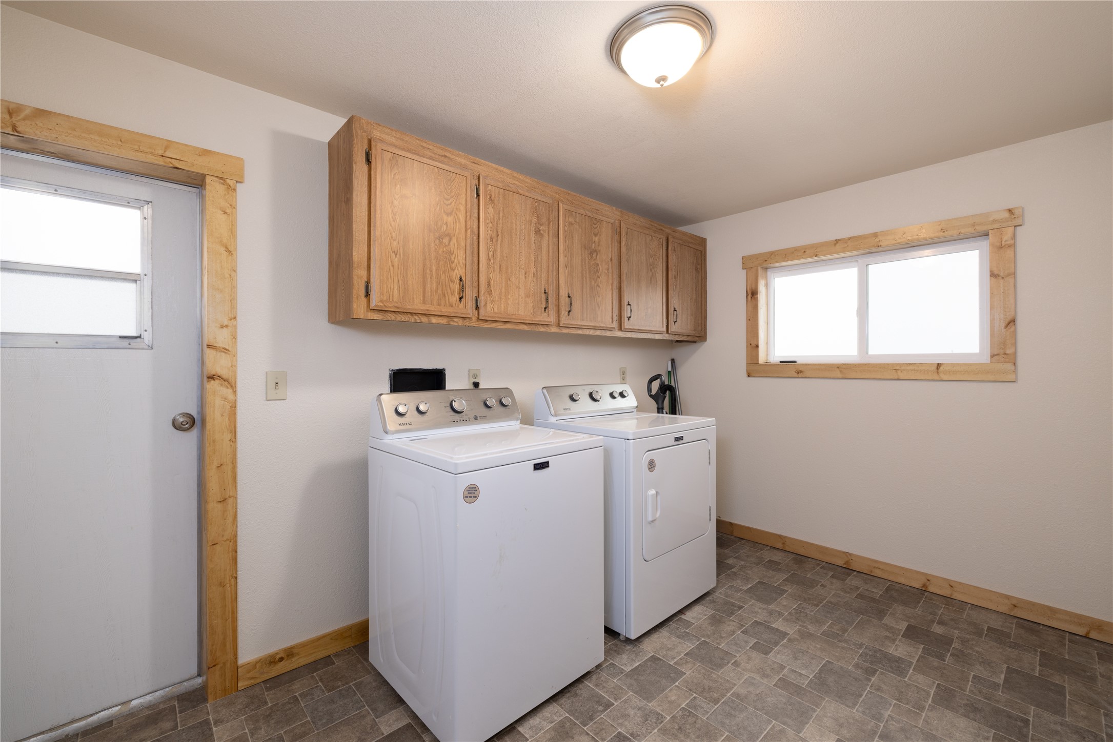 223/233 Happy Hollow