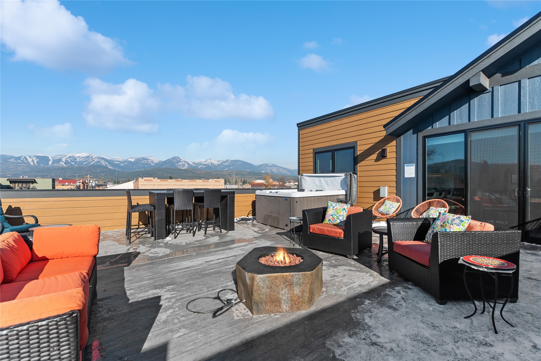 334 Central Avenue Unit: 303