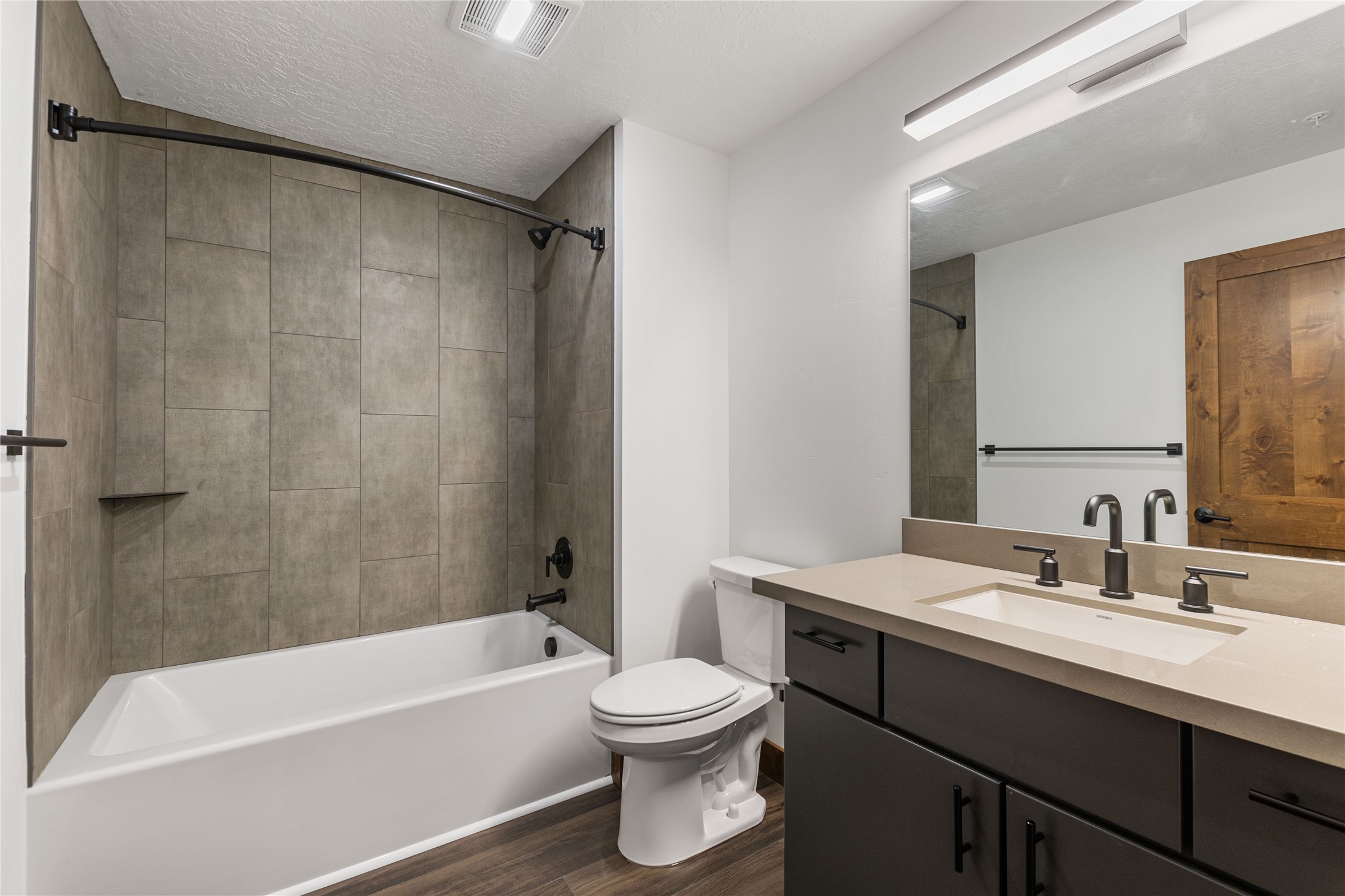 540 Nucleus Avenue 302