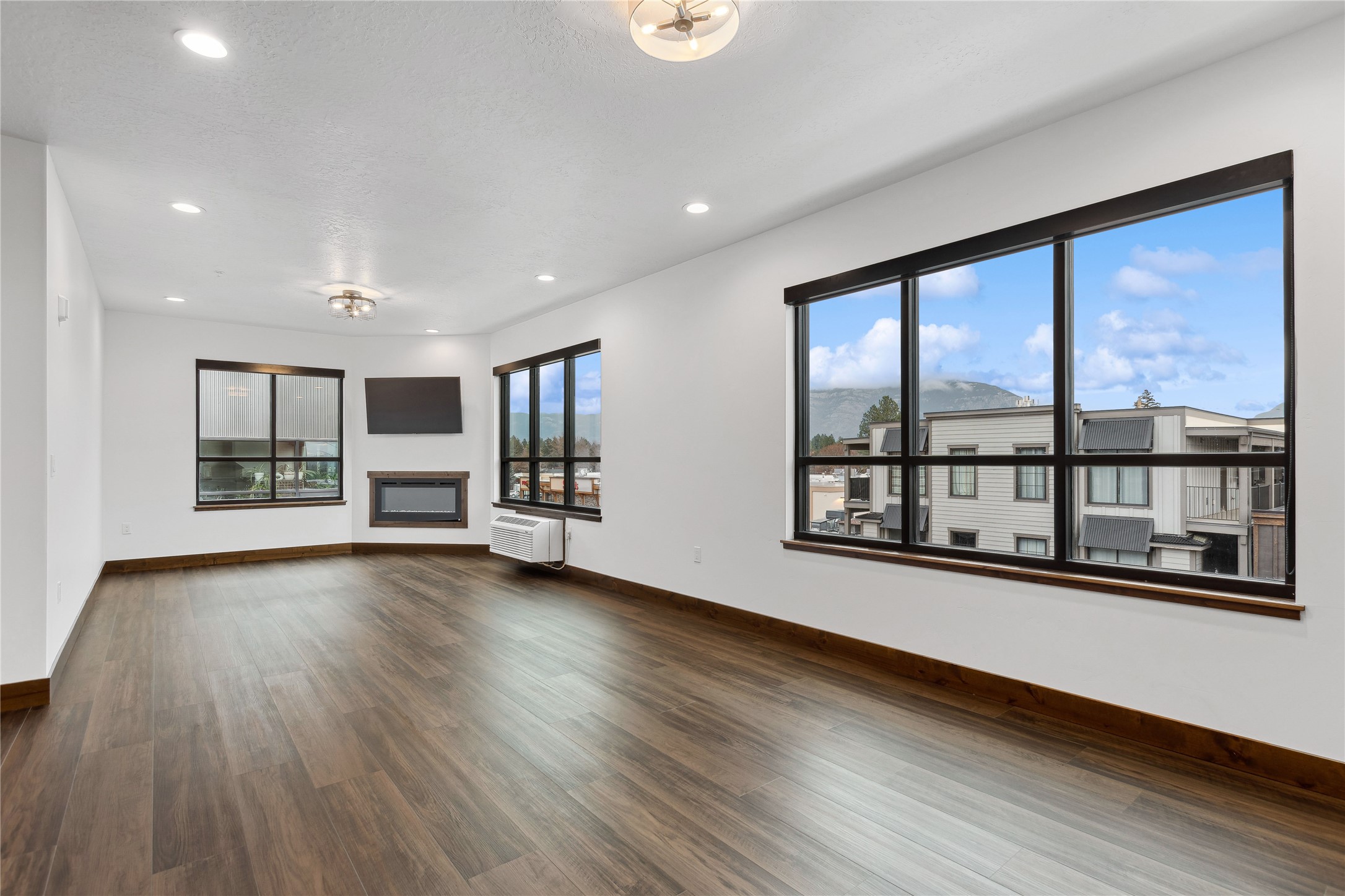 540 Nucleus Avenue 302