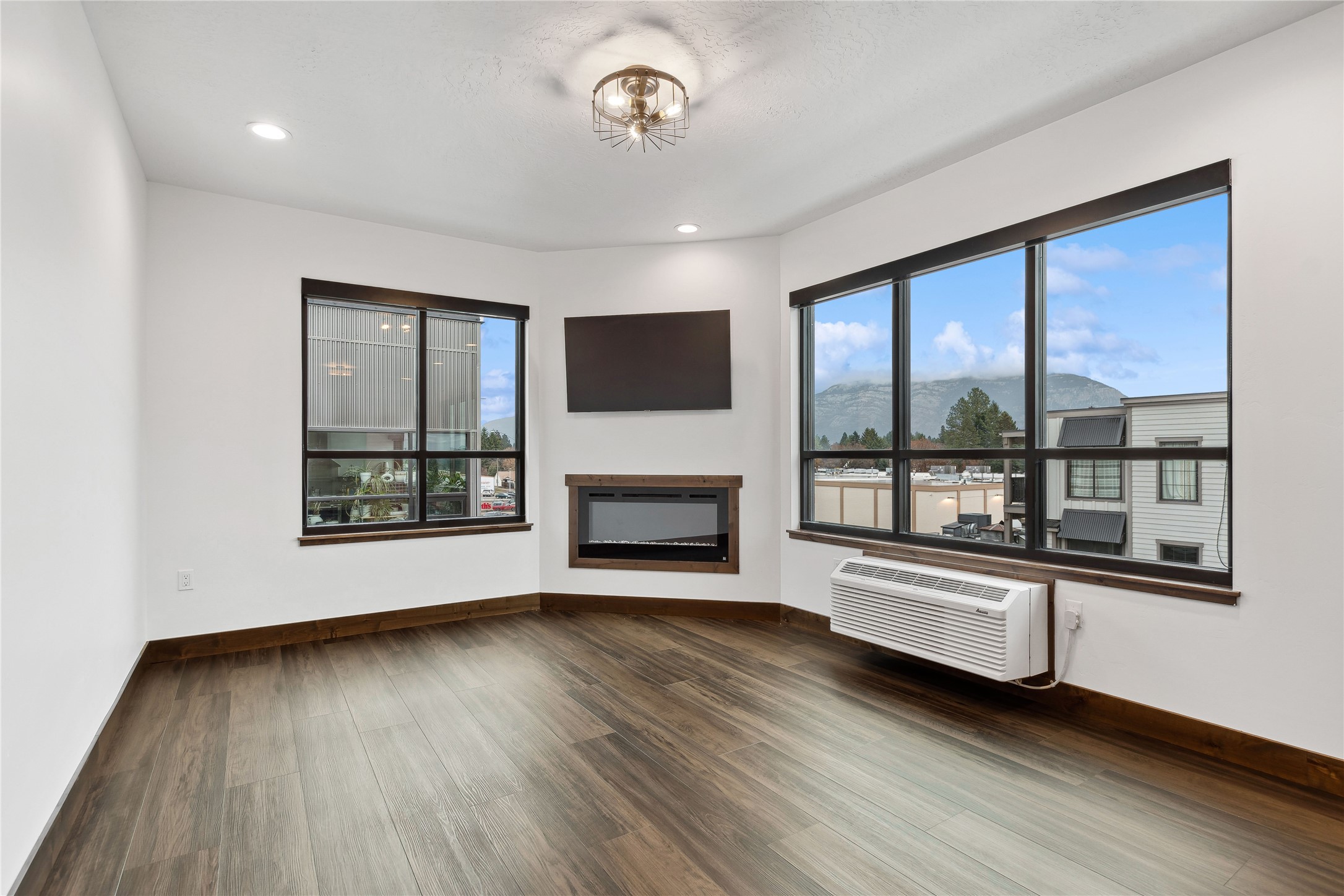 540 Nucleus Avenue 302