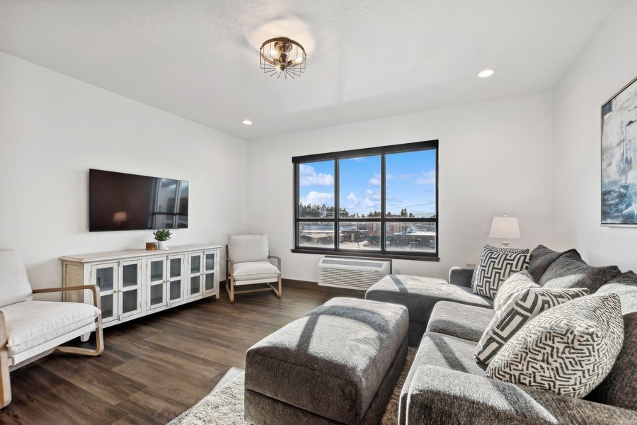 540 Nucleus Avenue 304